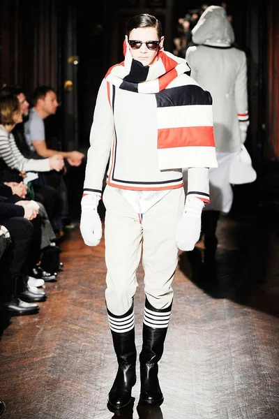 Look 13